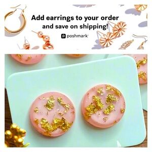 Stud Earrings Round Pink with Gold Foil‎